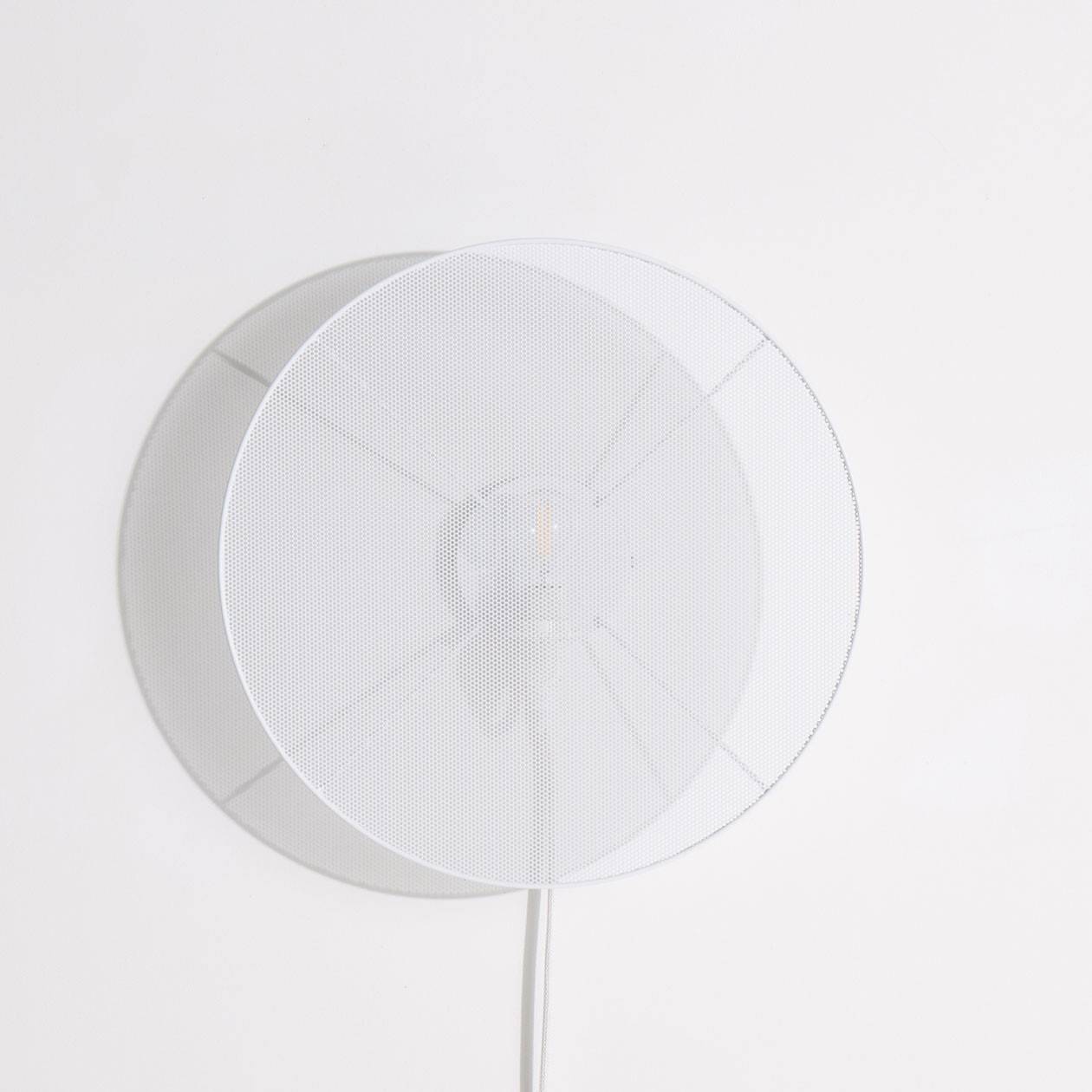 modern-wall-lamp-with-cable-large-grillo-white-elise-fouin