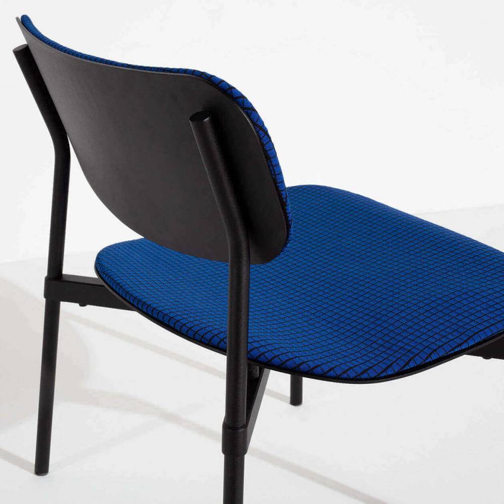 Fauteuil-lounge-Fromme-Soft-bleu-Petite-Friture-Tom-Chung